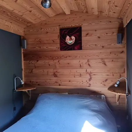 Camping Notre Roulotte De Charme